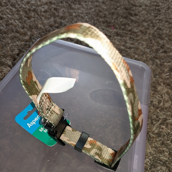 NWT! Medium Camouflage Dog Collar - Picture 5 of 9
